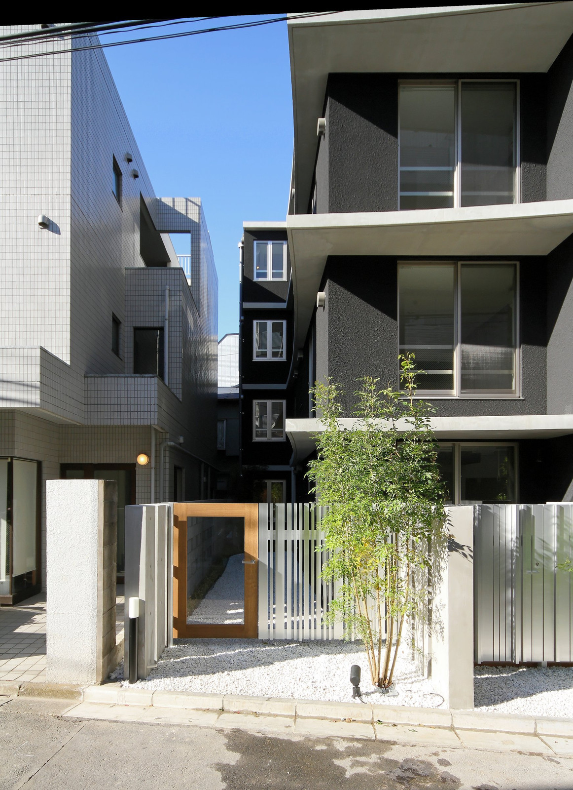 000151220103555re001