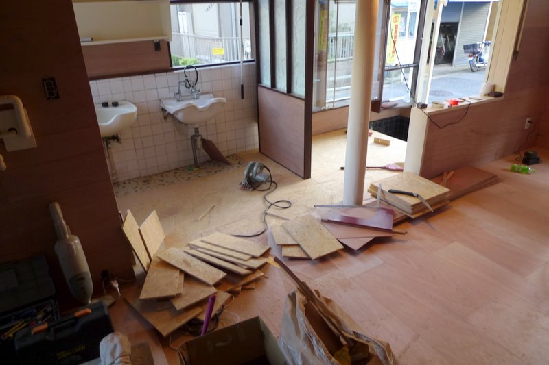 100506172203 100506172203