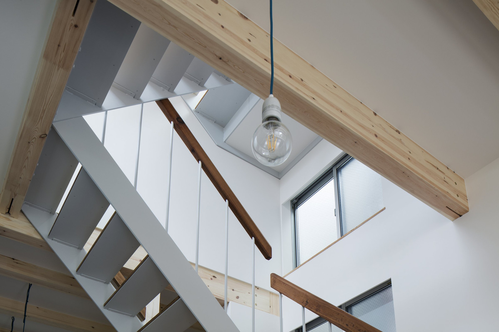 102160422_0353kh 102160422_0353kh