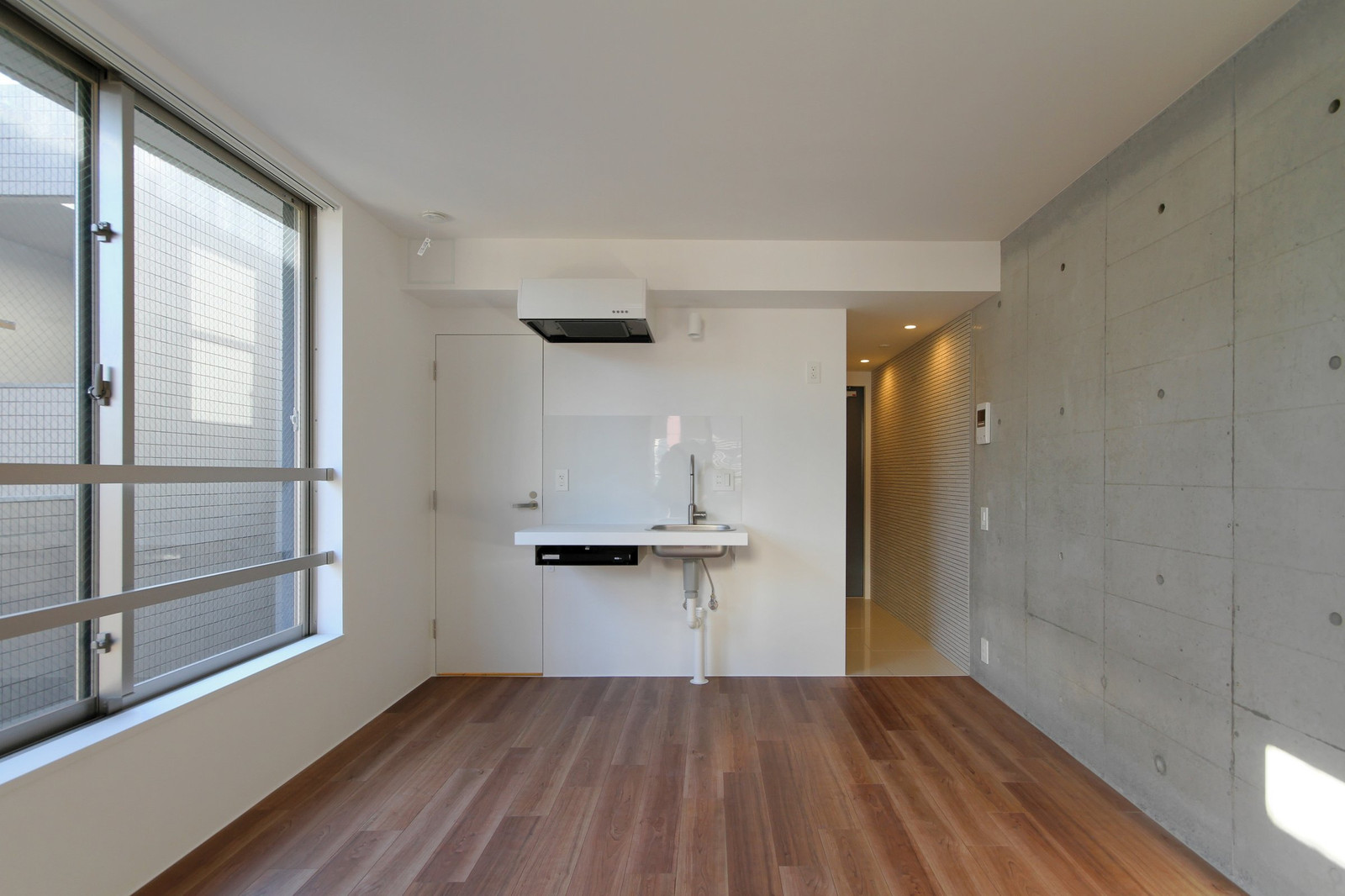 103151220130524re001