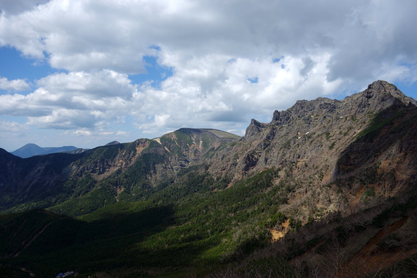 140615142130001 140615142130001