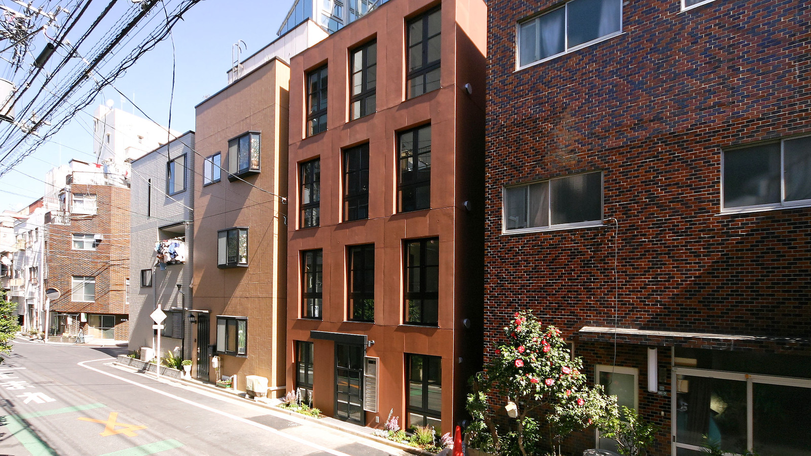 Nishinippori Nishinippori